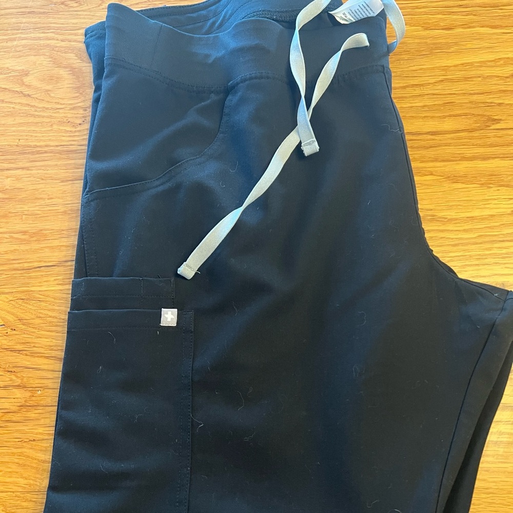 Figs Kade cargo scrub pant in black. Regular length